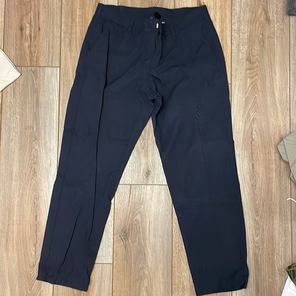 Black Capris